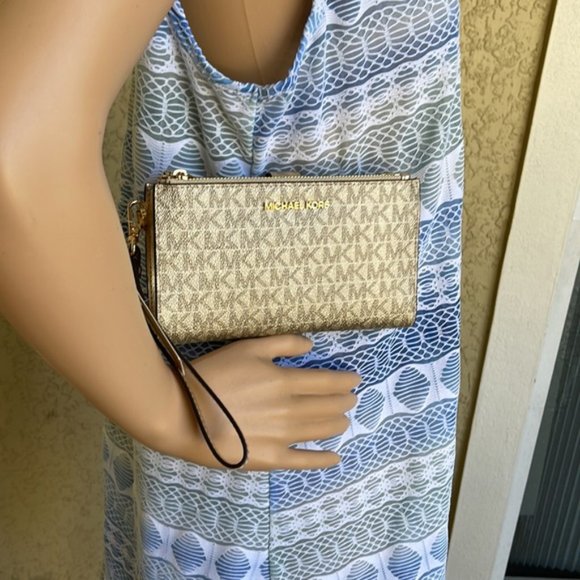 Michael Kors Jet Set Travel Large Double Zip Wristlet Wallet Pale Gold - Picture 16 of 16